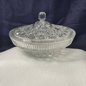 VINTAGE INDIANA GLASS CANDY DISH W/ LID